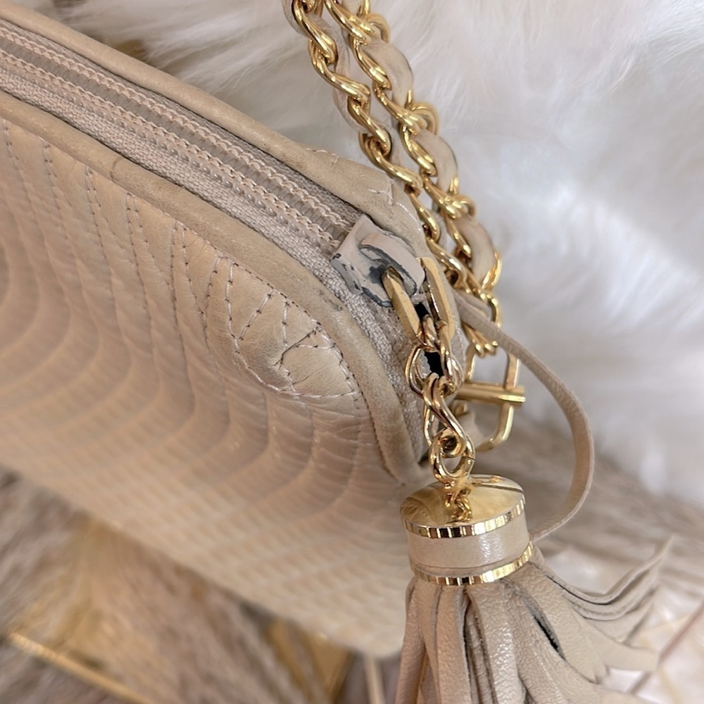 EUC Bally - Vintage Cream Diamond Quilted Leather Convertible Shoulder Purse‌‌ - Picture 7 of 11